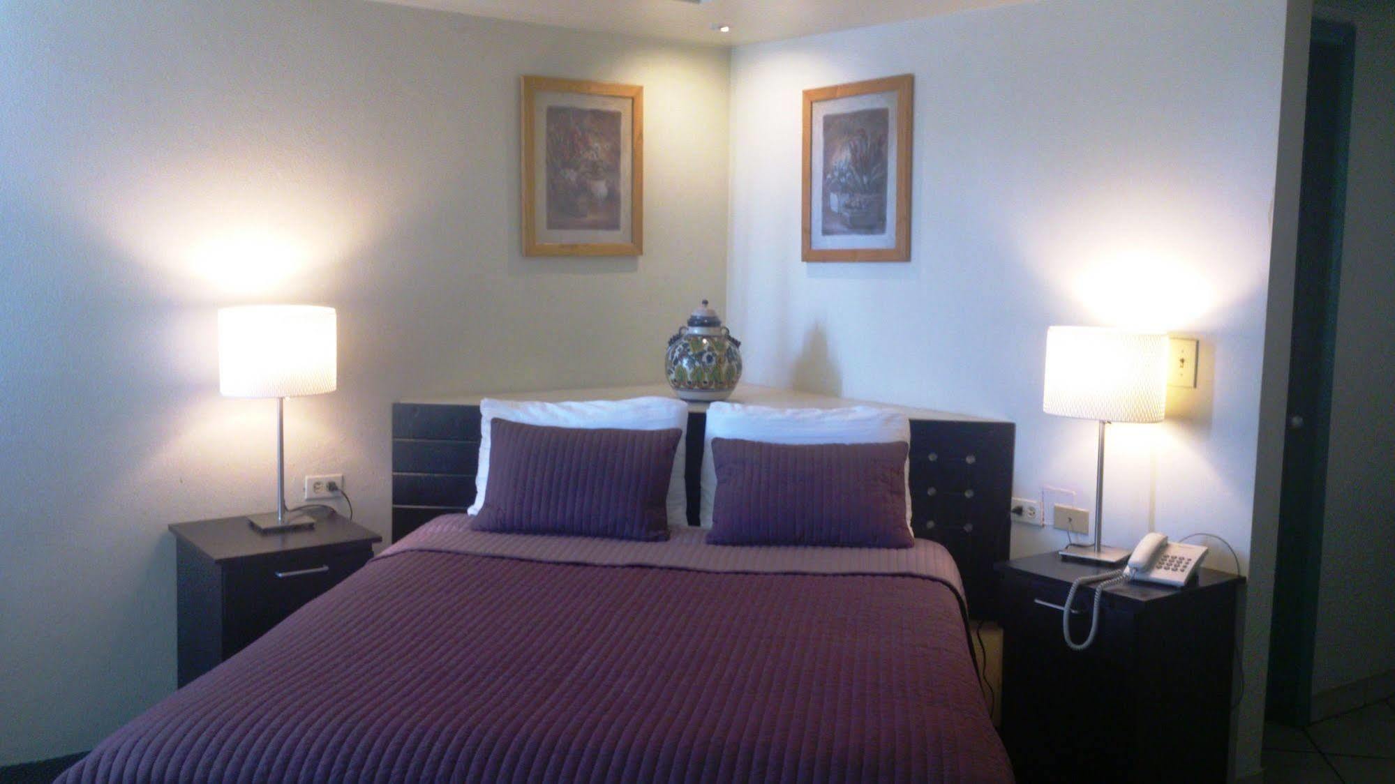Hotel Posada Don Fernando Ensenada Ngoại thất bức ảnh